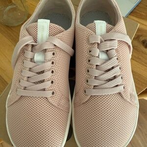 Women's Barefoot Sneaker Feelgrounds Mesh Size 7 Dusty Pink